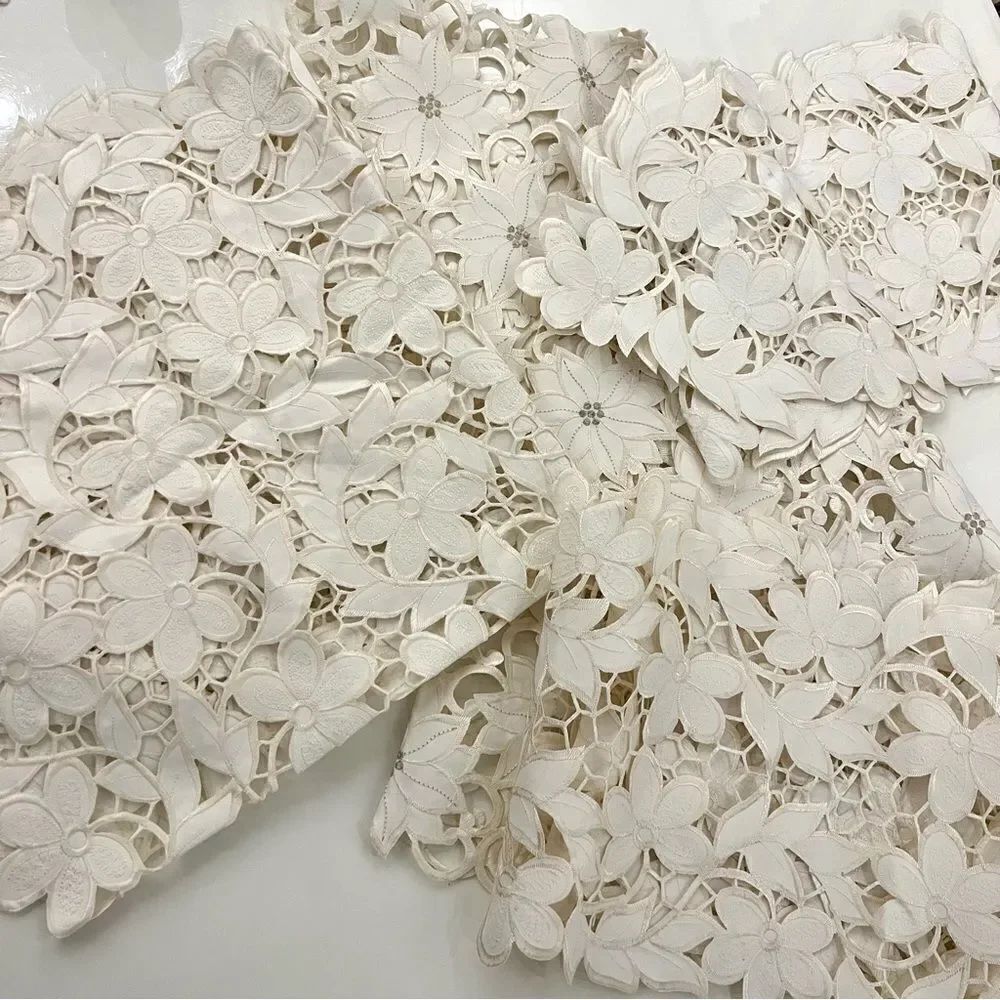 Lot of 4 Gorgeous Vintage Boho Embroidered Floral Vintage Table Linens